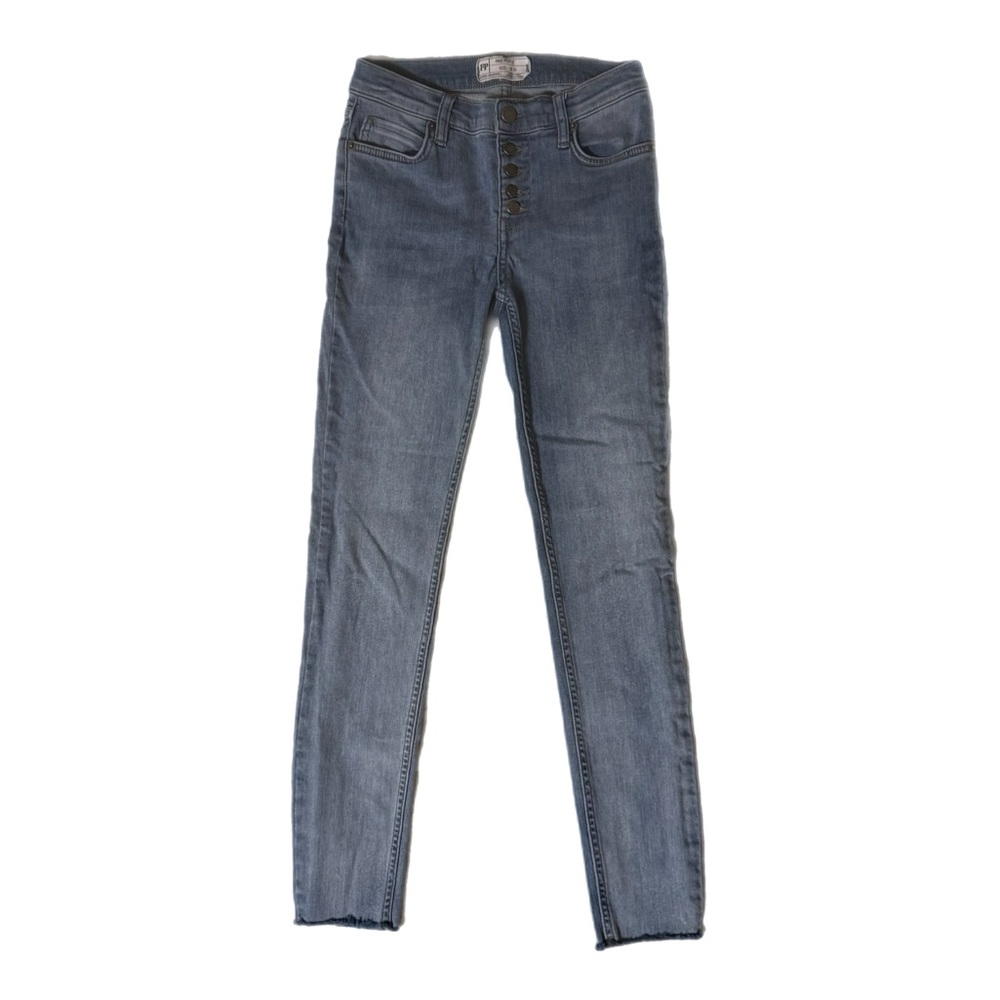 Free People Light Blue Wash Reagan Raw Edge Skinny Jeans Size W26